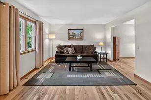 5651 Byrneland St, Fitchburg, WI 53711 - Photo 9