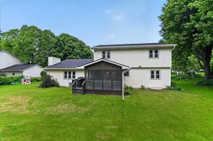 5651 Byrneland St, Fitchburg, WI 53711 - Photo 5