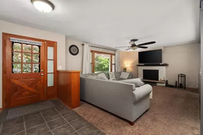 7053 Fawn Lane, Sun Prairie, WI 53590 - Photo 7