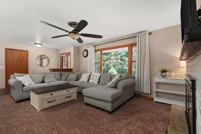 7053 Fawn Lane, Sun Prairie, WI 53590 - Photo 9