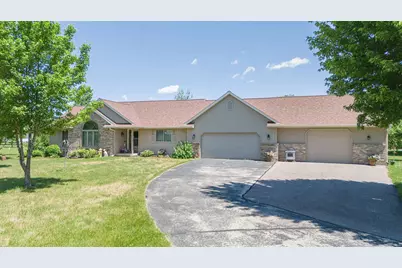 W972 James Court, Brodhead, WI 53520 - Photo 3