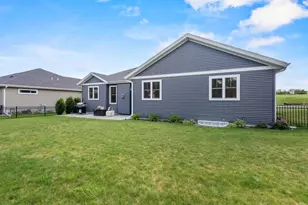 816 Damascus Trail, Cottage Grove, WI 53527 - Photo 55