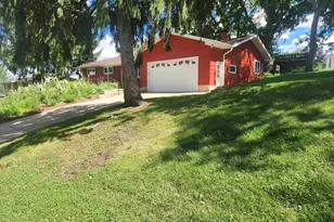 607 8th Ave, New Glarus, WI 53574 - Photo 5