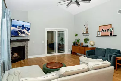 822 Ronald Overlook, Waunakee, WI 53597 - Photo 5