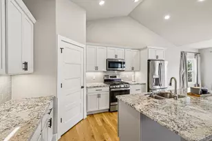 822 Ronald Overlook, Waunakee, WI 53597 - Photo 21