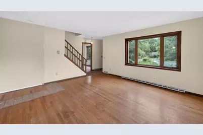 1605 Maple Street, Middleton, WI 53562 - Photo 3