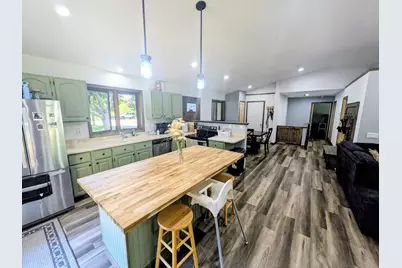N7590 Island Drive, Pardeeville, WI 53954 - Photo 3