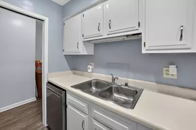 12980 W Bluemound Road #105, Elm Grove, WI 53122 - Photo 15