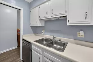 12980 W Bluemound Rd, Elm Grove, WI 53122 - Photo 15