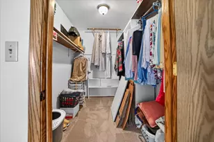 12980 W Bluemound Rd, Elm Grove, WI 53122 - Photo 23