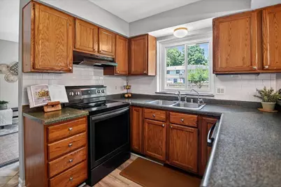 5414 Brookshire Lane, Madison, WI 53714 - Photo 9