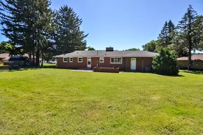 2511 Sunny Ridge Court, Monroe, WI 53566 - Photo 3