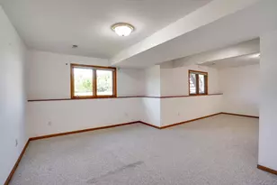 3140 Rebel Dr, Sun Prairie, WI 53590 - Photo 39