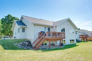 3140 Rebel Dr, Sun Prairie, WI 53590 - Photo 55