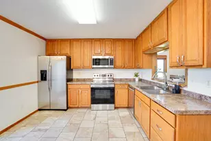 3140 Rebel Dr, Sun Prairie, WI 53590 - Photo 19