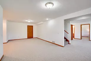 3140 Rebel Dr, Sun Prairie, WI 53590 - Photo 41