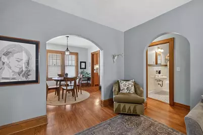 1718 Schlimgen Avenue, Madison, WI 53704 - Photo 9