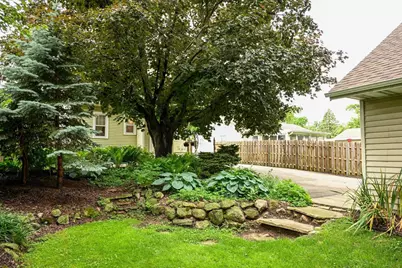 1718 Schlimgen Avenue, Madison, WI 53704 - Photo 53