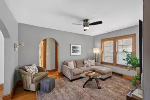 1718 Schlimgen Ave, Madison, WI 53704 - Photo 7