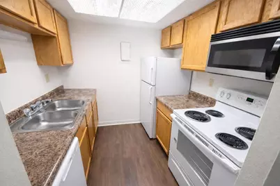 1706 Onsgard Road, Madison, WI 53704 - Photo 3