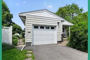400 Frost Woods Rd, Monona, WI 53716 - Photo 15