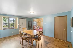 528 4th St, Baraboo, WI 53913 - Photo 15