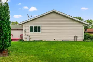 6302 Dylyn Dr, Madison, WI 53719 - Photo 33