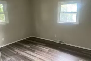 638 E Columbine Dr, Beloit, WI 53511 - Photo 7