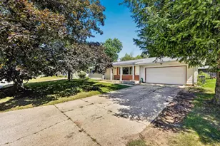 2418 Harvard Dr, Janesville, WI 53545 - Photo 41