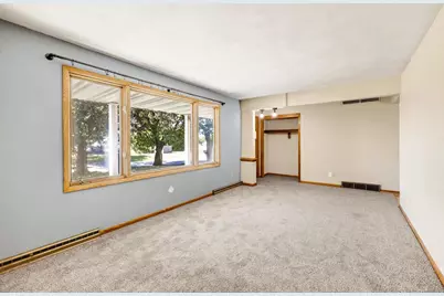 2418 Harvard Drive, Janesville, WI 53545 - Photo 9