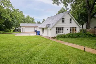 122 N 2nd St, Mount Horeb, WI 53572 - Photo 27