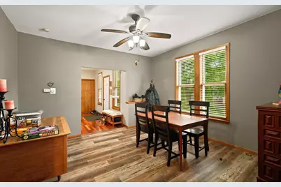 122 N 2nd Street, Mount Horeb, WI 53572 - Photo 9