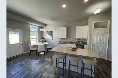 439 S Vine Street, Belleville, WI 53508 - Photo 5