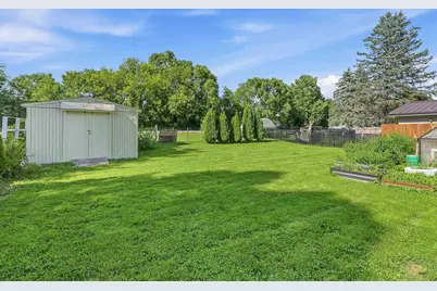 140 Wisconsin Street, Beaver Dam, WI 53916 - Photo 13