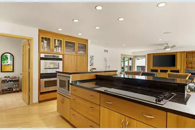 8685 Airport Road, Middleton, WI 53562 - Photo 17