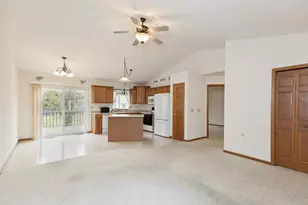 513 Reena Ave, Fort Atkinson, WI 53538 - Photo 5