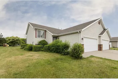 513 Reena Avenue, Fort Atkinson, WI 53538 - Photo 3