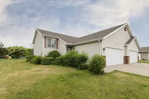 513 Reena Ave, Fort Atkinson, WI 53538 - Photo 3