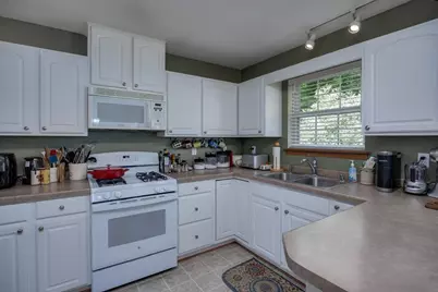 113 Mark Drive, Johnson Creek, WI 53038 - Photo 9