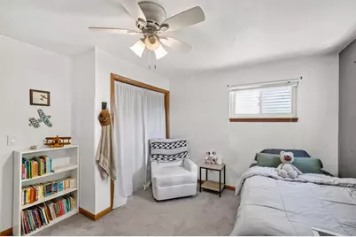 608 W Capitol Drive, Hartland, WI 53029 - Photo 19