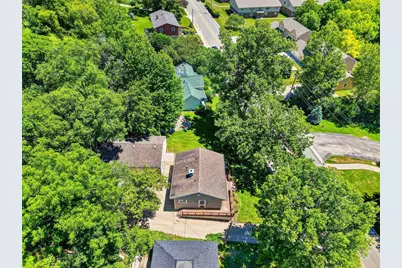 608 W Capitol Drive, Hartland, WI 53029 - Photo 49