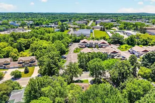 608 W Capitol Dr, Hartland, WI 53029 - Photo 51