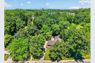 608 W Capitol Drive, Hartland, WI 53029 - Photo 45