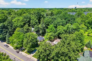 608 W Capitol Dr, Hartland, WI 53029 - Photo 47