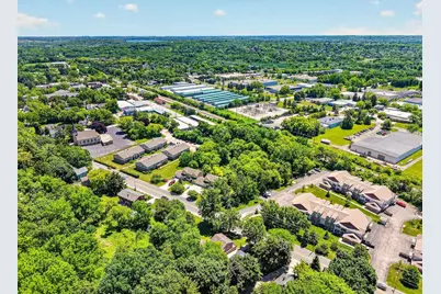 608 W Capitol Drive, Hartland, WI 53029 - Photo 55