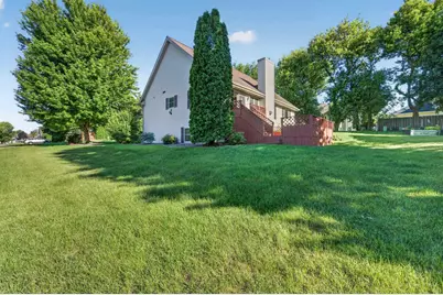 211 N Heatherstone Drive, Sun Prairie, WI 53590 - Photo 37