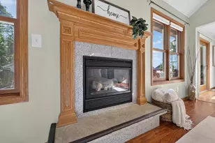 211 N Heatherstone Dr, Sun Prairie, WI 53590 - Photo 9