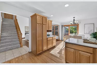 211 N Heatherstone Drive, Sun Prairie, WI 53590 - Photo 17
