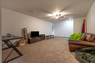 1118 Newport Ln, Holmen, WI 54636 - Photo 21