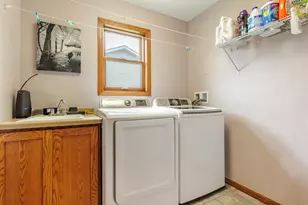 1118 Newport Ln, Holmen, WI 54636 - Photo 19